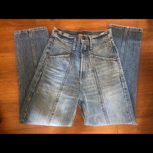 Abercrombie Ultra High Rise Relaxed Mom Jeans